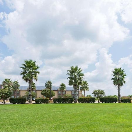 Howard Johnson By Wyndham Iowa La Exterior foto